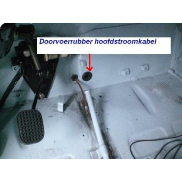 Rubber grommet power cable internal front panel - Image 2